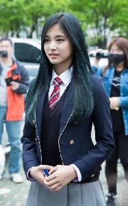 Đồng phục trung học cơ sở