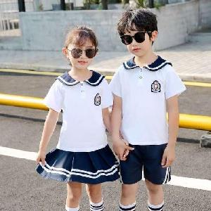Kinh doanh quần áo đồng phục học sinh
