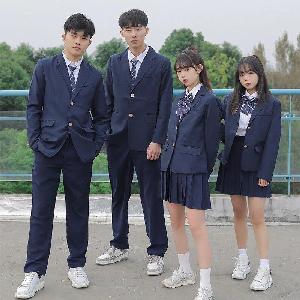 Phối đồ với đồng phục học sinh nữ