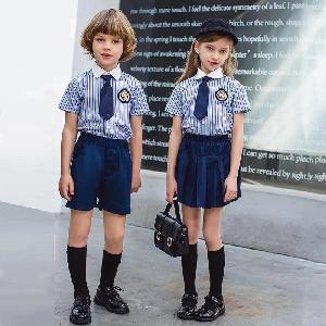 Suy nghĩ của em về đồng phục học sinh