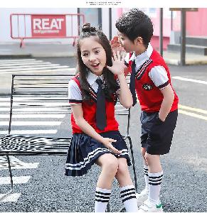 Đồng phục nữ trường đại học tài chính marketing