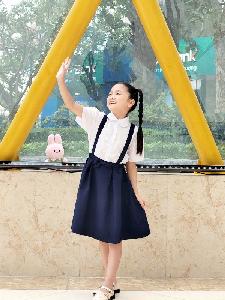 Đồng phục học sinh tiểu học trường Quốc Tế Á Châu