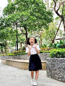 Đồng phục học sinh tiểu học xanh quần váy kem