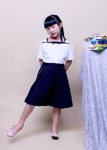 Đồng phục học sinh tiểu học bình dương màu đỏ